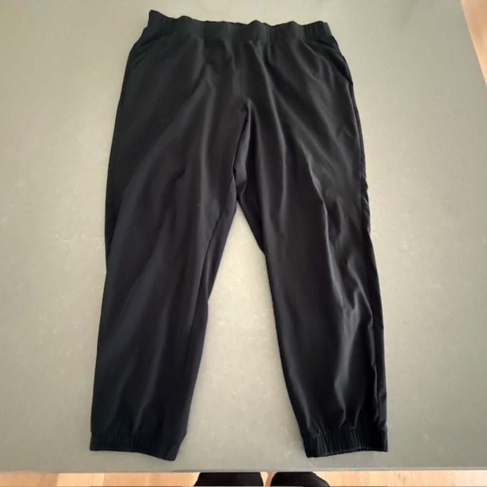 Women's Gap Fit Black Mid Rise Cuff Tapered Leg Athletic Jogger Pants XL